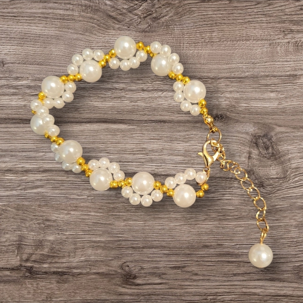 🩷3 for $15: Set of 3 Girls Bracelets, (2 Charm, 1 Clasp) 4mm & 6mm beads, NWOT - Picture 3 of 5